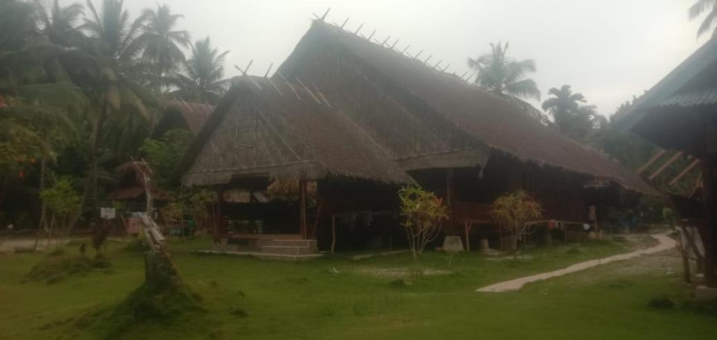 Mentawai Ebay Playground Surfcamp Villa Masokut Buitenkant foto