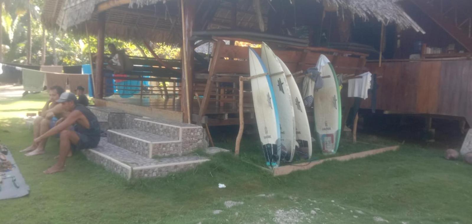 Mentawai Ebay Playground Surfcamp Villa Masokut Buitenkant foto