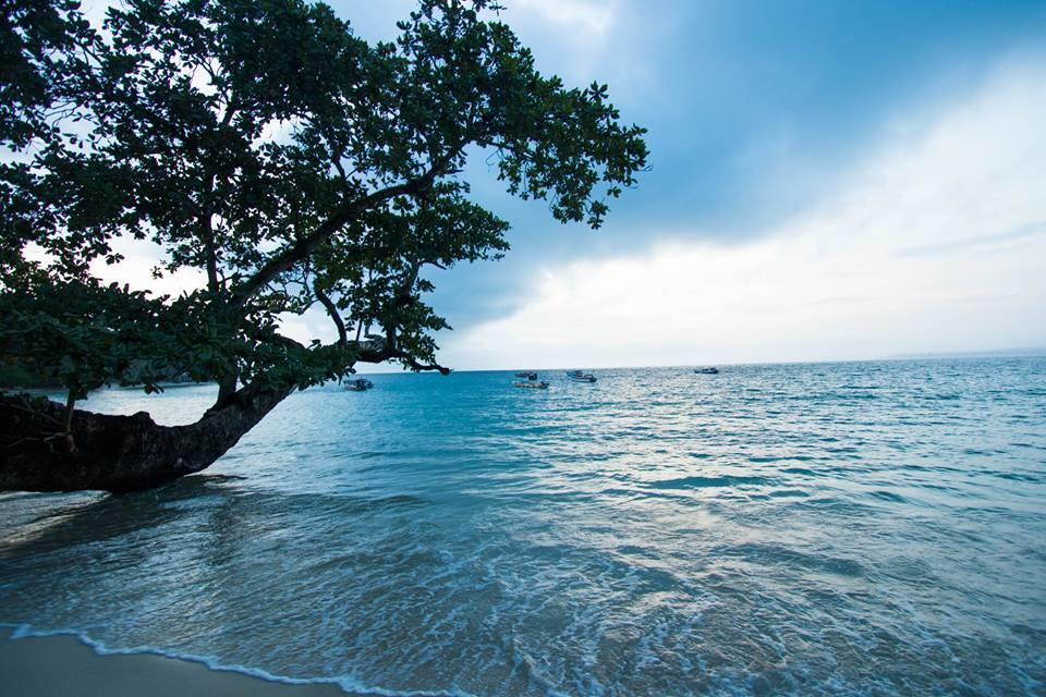 Mentawai Ebay Playground Surfcamp Villa Masokut Buitenkant foto